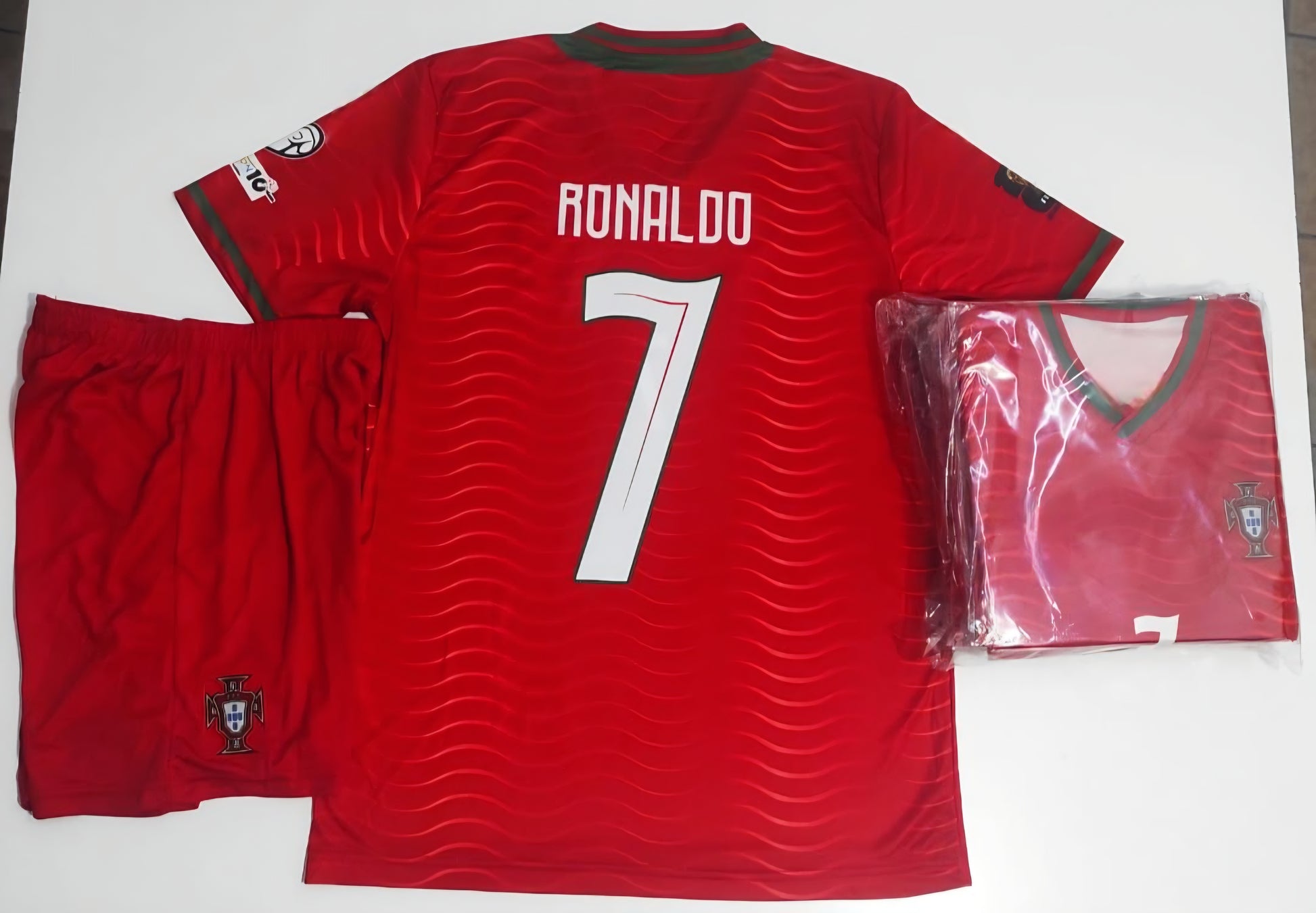 2026 Детски спортен екип на CR7 Роналдо 7, Портгуалия Червен Цвят с шорти Ronaldo